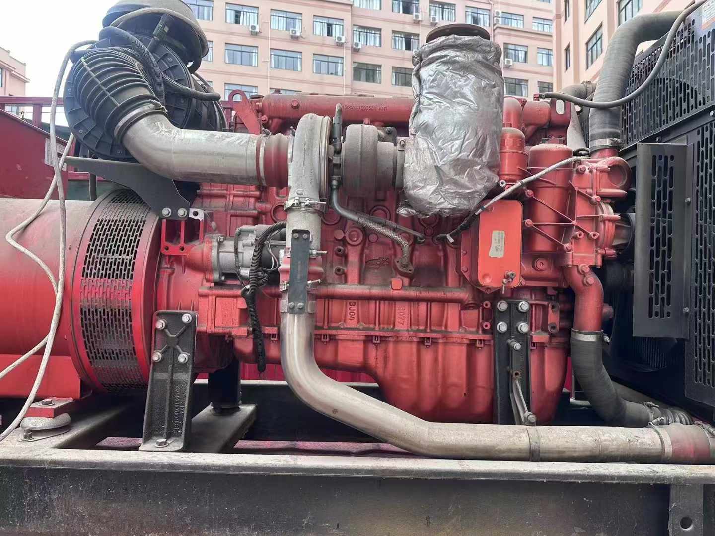 防城如何选择适合 600kW 柴油发电机组的过载保护器？