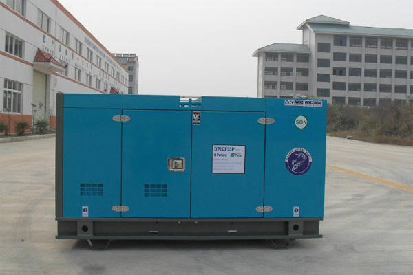 防城发电机租赁如何正确安装空气滤清器？