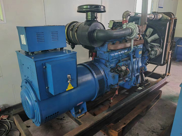 防城100kW柴油发电机组使用多级机油有哪些优缺点？